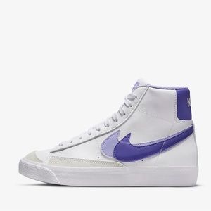 Nike Blazer Mid ‘77 SE. PERFECT CONDITION. Size 7Y. White/lilac/purple